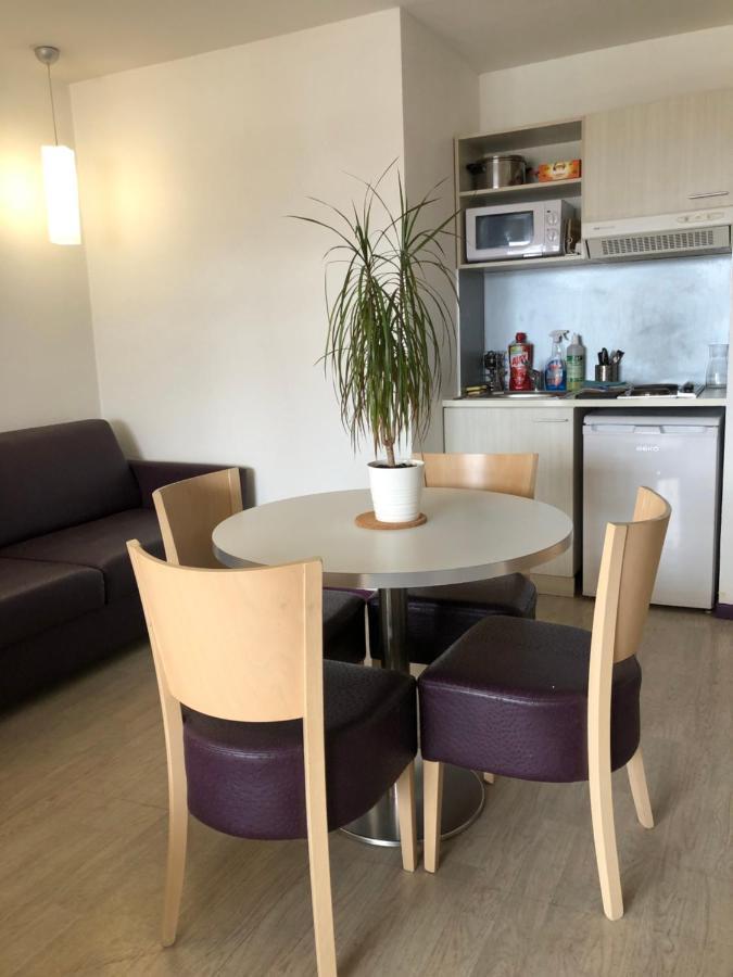 Appart Lourdes 100 M Gare - 4 Places Avec Balcon 10Mn Sanctuaire Exterior foto